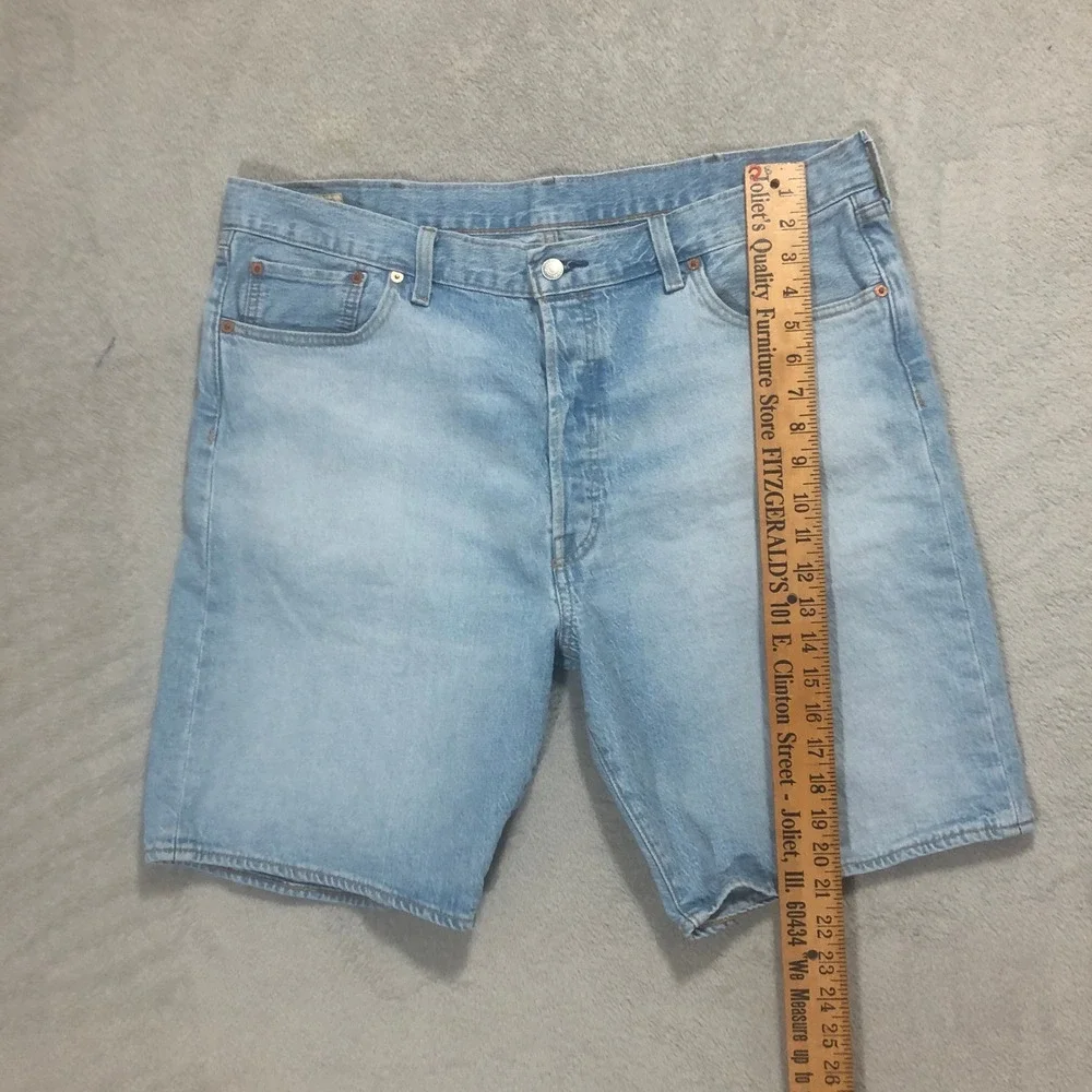 Levi's Denim Shorts 501 Light Wash Casual Everyday Wear Size‎ 40